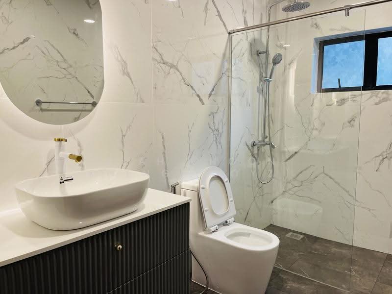 Well Renovated Semi D in Serangoon Gardens, Borthwick Drive, Hougang / Punggol / Sengkang, 4 Bedrooms, 3,300 sqft, Semi-Detached House For Rent, by Seah Choon Kheng (Doyz), 23872020 - Powder Room - PropertyGuru.com.sg