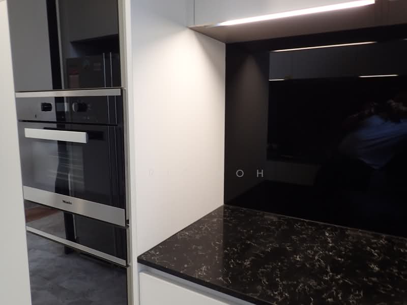 Martin Modern, 8 Martin Place, 3 Bedrooms, 1,012 sqft, Apartment For Rent, by Eric Koh, 23874993 - Kitchen - PropertyGuru.com.sg