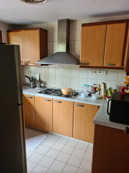 Carissa Park Condo, 2 Flora Drive, 2 Bedrooms, 1,033 sqft, Condominium For Rent, by Moh Kang San, 23879538 - PropertyGuru.com.sg