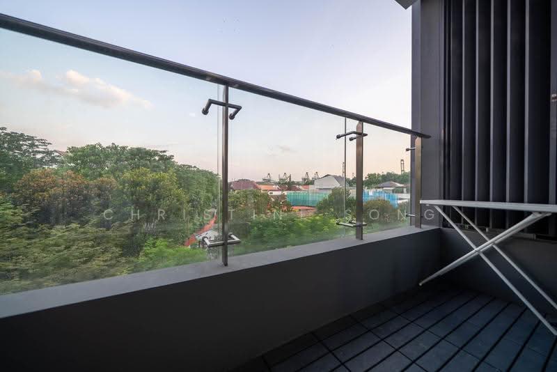 The Sorrento, 55 West Coast Road, Buona Vista / West Coast / Clementi New Town, 1 Bedroom, 441 sqft, Condominium For Rent, by Christine Song, 23879769 - Balcony - PropertyGuru.com.sg