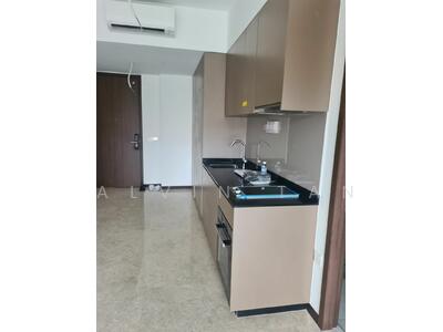 For Rent - Royalgreen