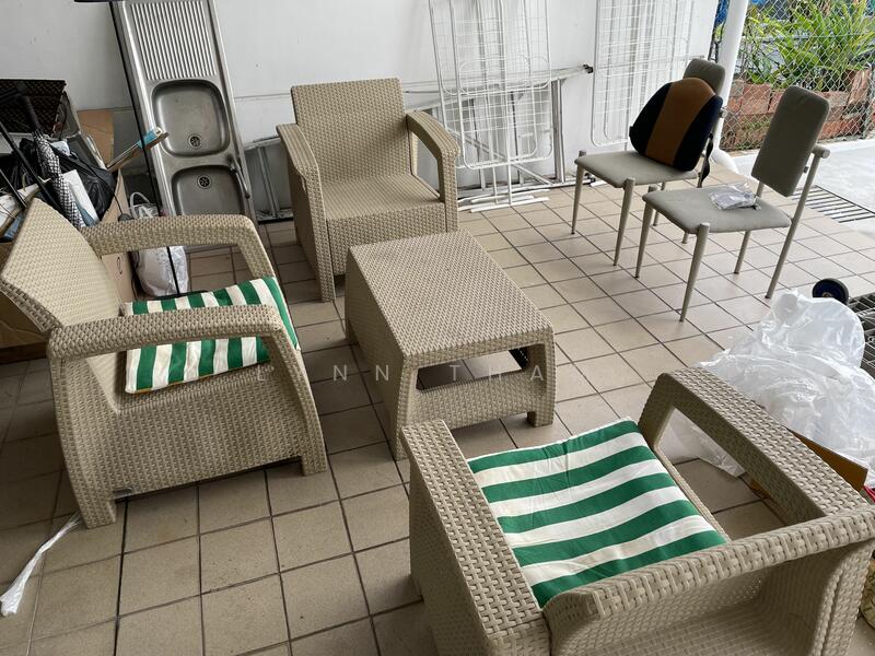 Outdoor Rest Area (co-share)