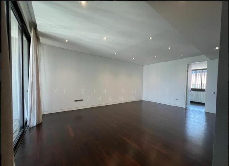 For Rent - Lloyd SixtyFive