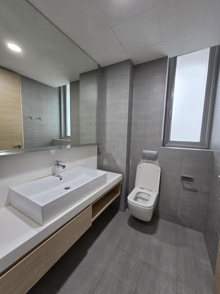 Sennett Residence, 31 Pheng Geck Avenue, Macpherson / Potong Pasir, 2 Bedrooms, 861 sqft, Condominium For Rent, by Lim Brina, 23882475 - Bathroom - PropertyGuru.com.sg