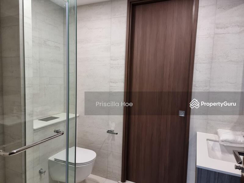 Common bathroom.
