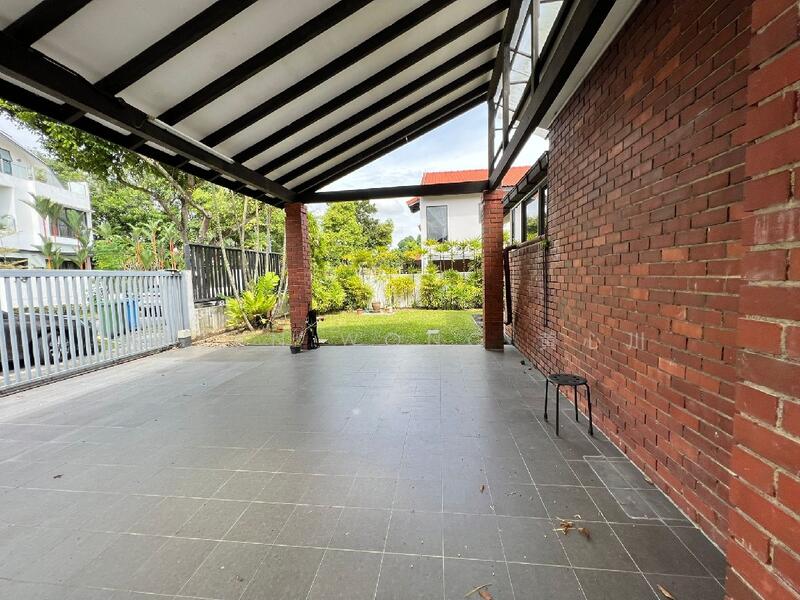 Spacious 5 bedroom Bungalow with Wide Garden and Swimming Pool, Chestnut Crescent, Upper Bukit Timah Road, Cashew Road, Petir Road, Dairy Farm Road, Dairy Farm / Bukit Panjang / Choa Chu Kang, 5 Bedrooms, 4,000 sqft, Bungalow House For Rent, by Brian Wong, 23888371 - PropertyGuru.com.sg