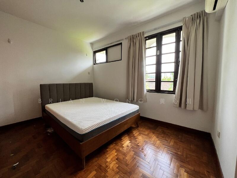 Spacious 5 bedroom Bungalow with Wide Garden and Swimming Pool, Chestnut Crescent, Upper Bukit Timah Road, Cashew Road, Petir Road, Dairy Farm Road, Dairy Farm / Bukit Panjang / Choa Chu Kang, 5 Bedrooms, 4,000 sqft, Bungalow House For Rent, by Brian Wong, 23888371 - PropertyGuru.com.sg