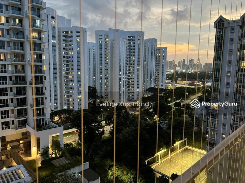For Rent - De Centurion