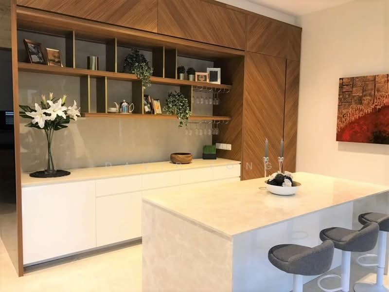 For Rent - 182B Lornie Road