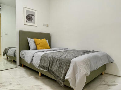 For Rent - High Street Centre