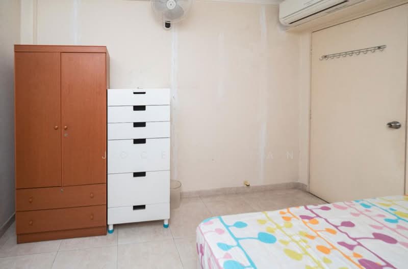 63A Lengkok Bahru, 63A Lengkok Bahru, 1 Bedroom, 200 sqft, HDB Flat For Rent, by Jocelyn Tan, 23892287 - PropertyGuru.com.sg