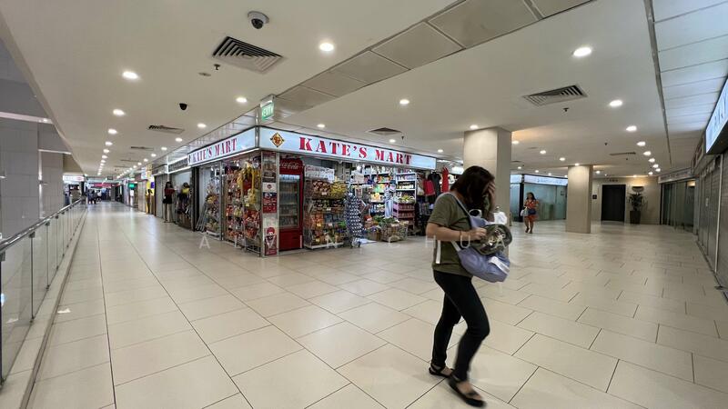 Lucky Plaza, 304 Orchard Road, 398 sqft, Mall Shop For Sale, by Alvin Chua, 23892679 - CommercialGuru.com.sg