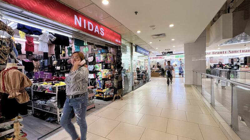 Lucky Plaza, 304 Orchard Road, 398 sqft, Mall Shop For Sale, by Alvin Chua, 23892679 - CommercialGuru.com.sg