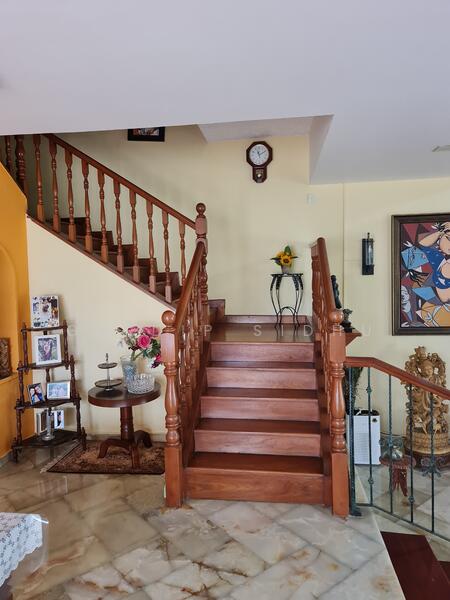Staircase leading to 2nd floor