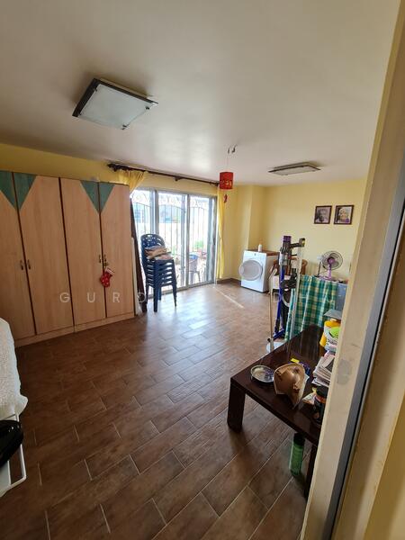 Rooms leading to Patio