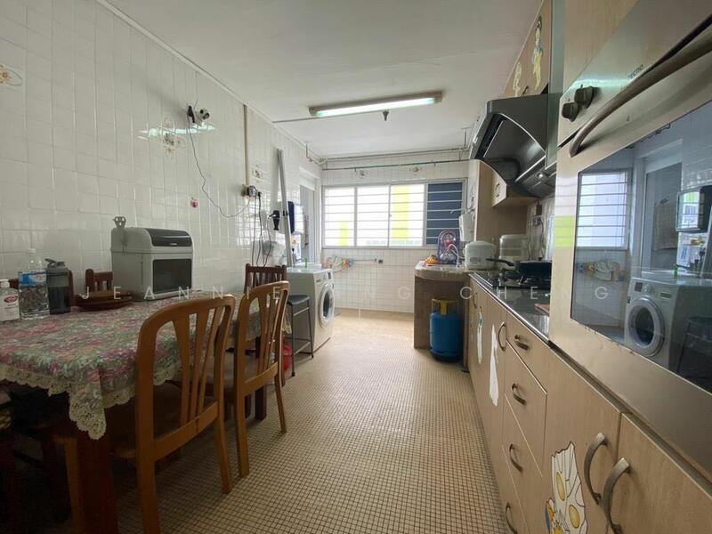 For Rent - 243 Jurong East Street 24