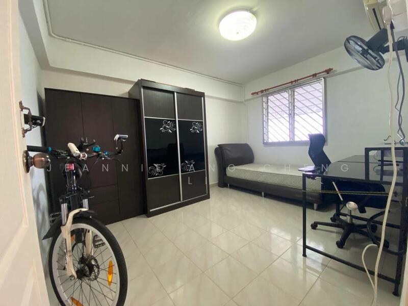 For Rent - 243 Jurong East Street 24