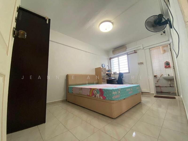 For Rent - 243 Jurong East Street 24