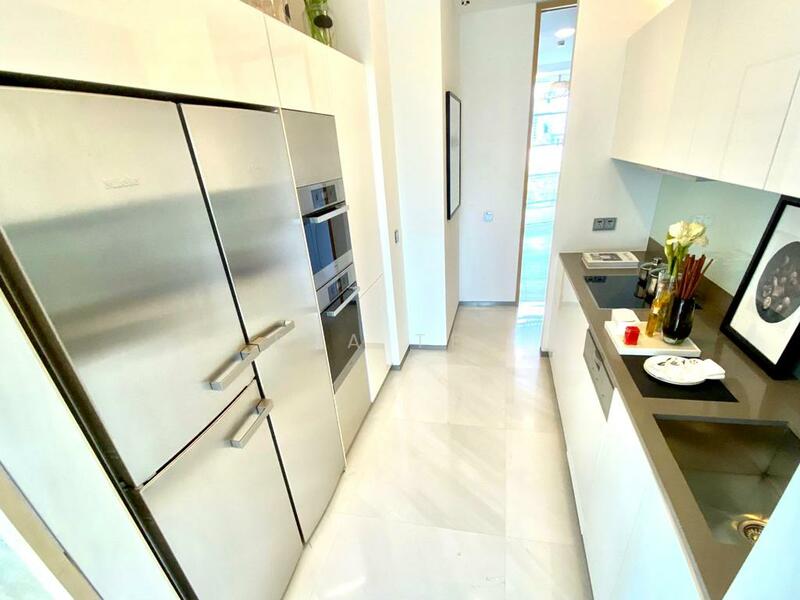 Cliveden at Grange Condominium For Sale at S$ 7,300,000 | PropertyGuru Singapore