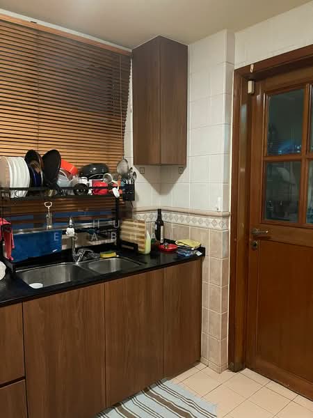 The Bayshore, 30 Bayshore Road, Room Rental, 200 sqft, Condominium For Rent, by Hussein Esabhai Papar, 23896697 - Kitchen - PropertyGuru.com.sg