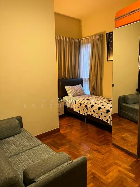 The Bayshore, 30 Bayshore Road, Room Rental, 200 sqft, Condominium For Rent, by Hussein Esabhai Papar, 23896697 - Bedroom - PropertyGuru.com.sg