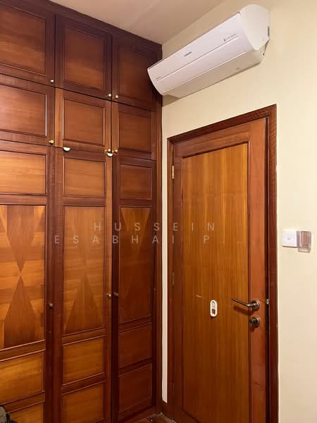 The Bayshore, 30 Bayshore Road, Room Rental, 200 sqft, Condominium For Rent, by Hussein Esabhai Papar, 23896697 - Bedroom - PropertyGuru.com.sg