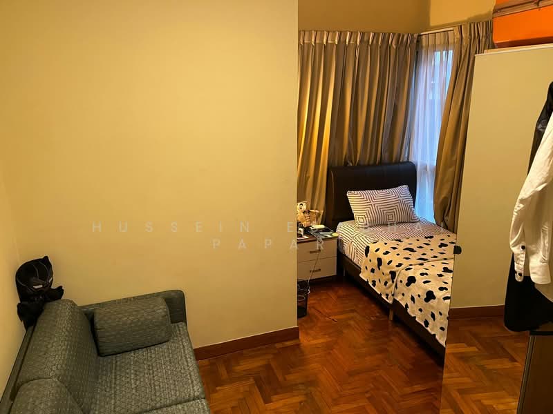 The Bayshore, 30 Bayshore Road, Room Rental, 200 sqft, Condominium For Rent, by Hussein Esabhai Papar, 23896697 - Bedroom - PropertyGuru.com.sg