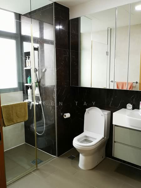 The Glades Condominium For Sale at S$ 1,900,000 | PropertyGuru Singapore