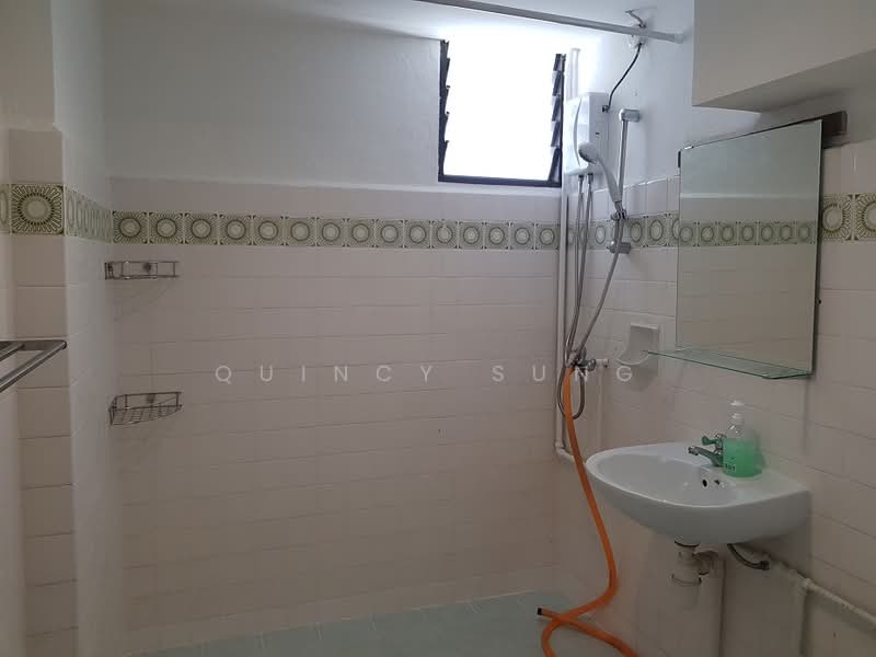 108 Spottiswoode Park Road, 108 Spottiswoode Park Road, Chinatown / Tanjong Pagar, Room Rental, 300 sqft, HDB Flat For Rent, by Quincy Sung, 23898220 - PropertyGuru.com.sg
