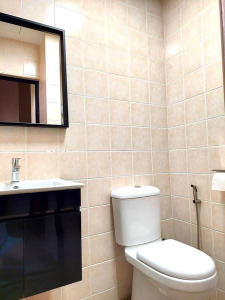 Eastern Lagoon II, 200 Upper East Coast Road, East Coast / Marine Parade, Room Rental, 240 sqft, Condominium For Rent, by Jolyn Tan, 23898840 - Bathroom - PropertyGuru.com.sg