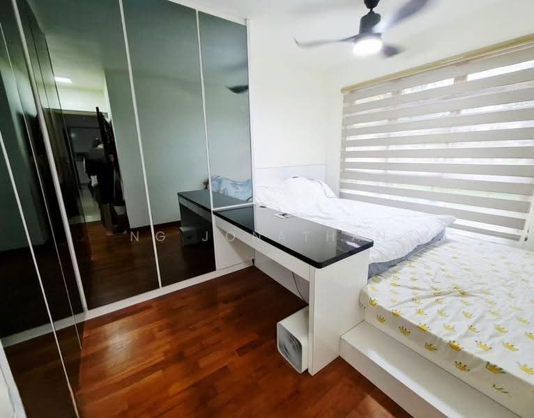 217B Compassvale Drive, 217B Compassvale Drive, Hougang / Punggol / Sengkang, 3 Bedrooms, 990 sqft, HDB Flat For Sale, by Ng Jonathan, 23899350 - Bedroom - PropertyGuru.com.sg