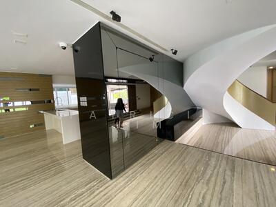 For Rent - Rare Modern 2 Storey Detached In Frankel Ave East Coast