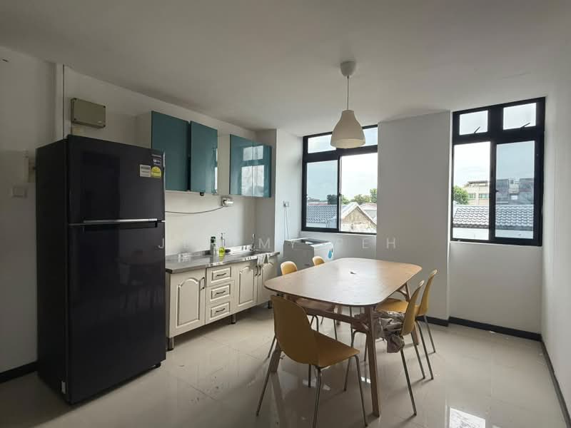 Apartment Suitable For Workers along Changi Road, Changi Road, Eunos / Geylang / Paya Lebar, 2 Bedrooms, 600 sqft, Apartment For Rent, by Jeremy Peh, 23900254 - PropertyGuru.com.sg
