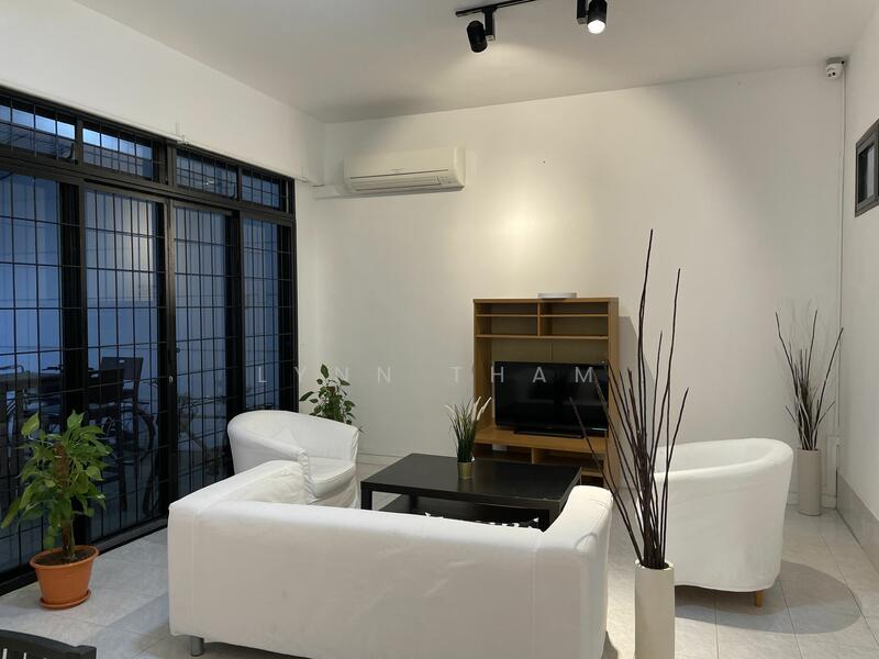 Share Living and dining area