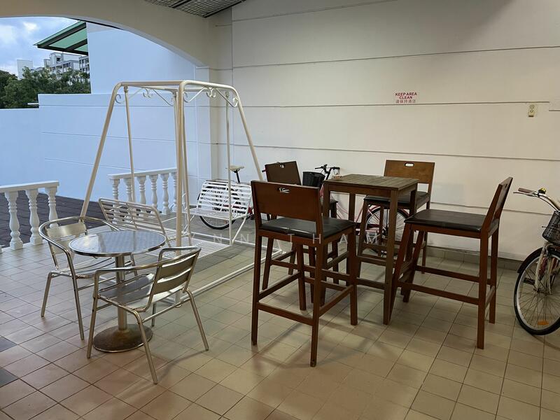 Share outdoor resting area