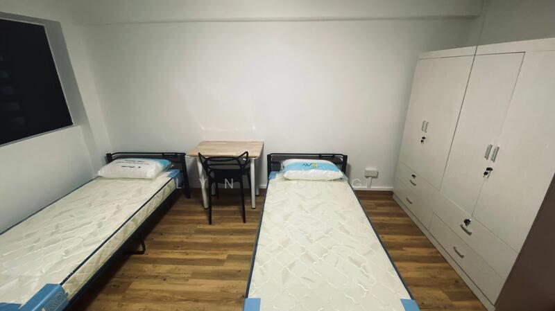 For Rent - 305 Jurong East Street 32