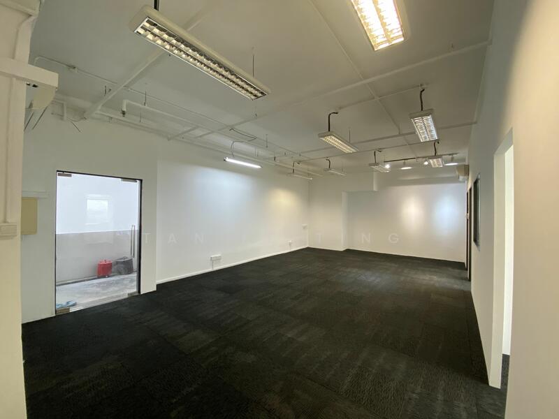 Wcega Tower, 21 Bukit Batok Crescent, 958 sqft, Light Industrial (B1) For Sale, by Kate Tan, 23904451 - CommercialGuru.com.sg