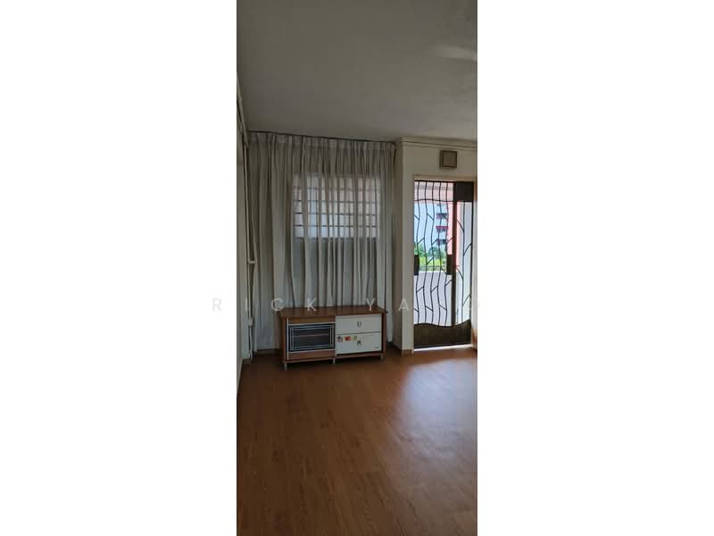 335 Clementi Avenue 2, 335 Clementi Avenue 2, 2 Bedrooms, 721 sqft, HDB Flat For Rent, by Rick Yang, 23904644 - PropertyGuru.com.sg