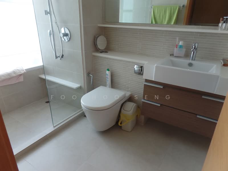The Esta, 37 Amber Gardens, 3 Bedrooms, 1,463 sqft, Condominium For Rent, by Foo Hoo Seng, 23907766 - MASTER BATHROOM  - PropertyGuru.com.sg