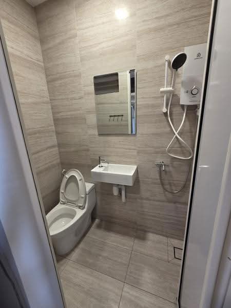Richmond Park, 3 Bideford Road, Orchard / River Valley, 2 Bedrooms, 1,259 sqft, Condominium For Rent, by Goh ., 23908461 - Bathroom - PropertyGuru.com.sg