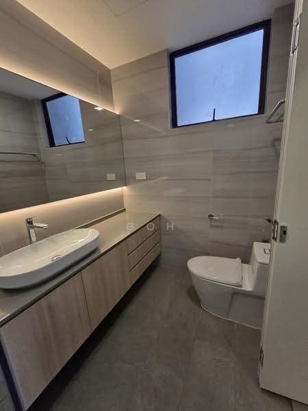 Richmond Park, 3 Bideford Road, Orchard / River Valley, 2 Bedrooms, 1,259 sqft, Condominium For Rent, by Goh ., 23908461 - Bathroom - PropertyGuru.com.sg