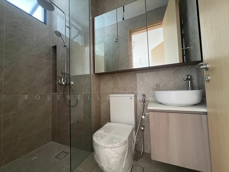 View Now!★Huge SemiD ★ Brand New 3.5 Storey SemiD with Pool & Lift Jalan Mata Ayer Semi