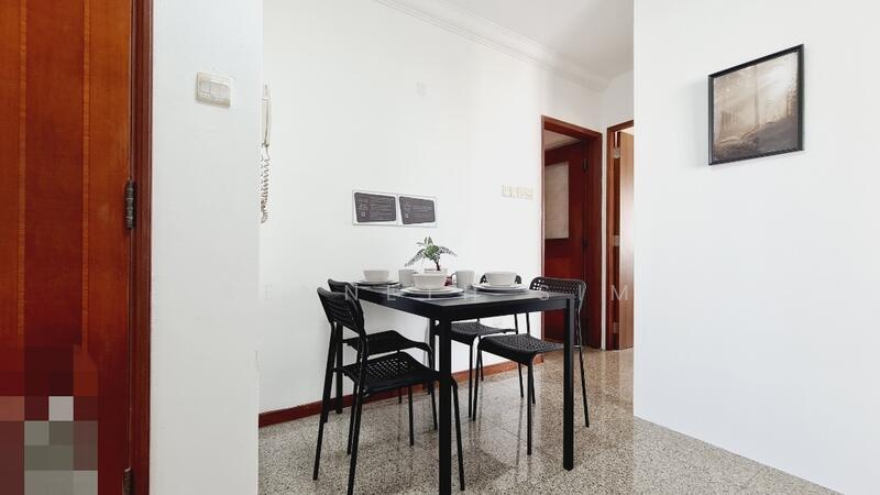 Spacious dining area 
