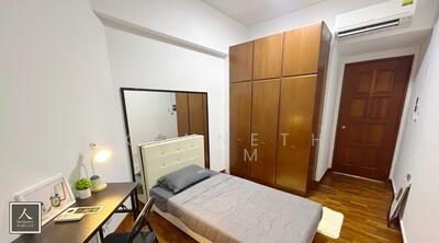 For Rent - Simsville