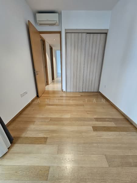 The Crest, 101 Prince Charles Crescent, 4 Bedrooms, 1,658 sqft, Condominium For Sale, by Sannie Tan, 23911232 - PropertyGuru.com.sg