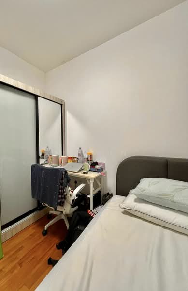 42A Margaret Drive, 42A Margaret Drive, Room Rental, 200 sqft, HDB Flat For Rent, by Melvin Sim, 23916206 - PropertyGuru.com.sg