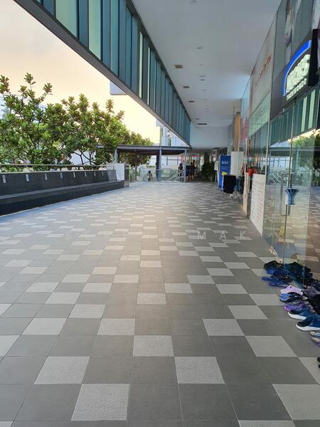The MidTown, 1187 Upper Serangoon Road, 807 sqft, Mall Shop For Sale, by Serene Mak, 23916300 - CommercialGuru.com.sg