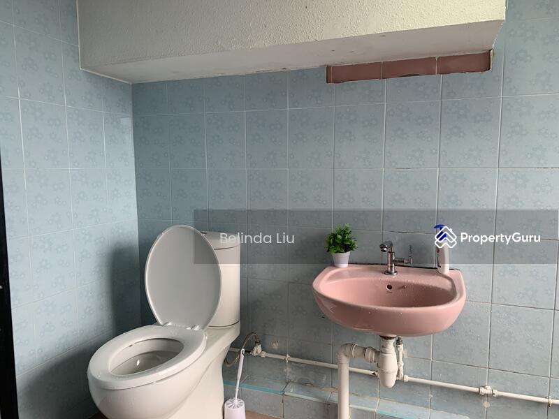 For Rent - People's Park Complex