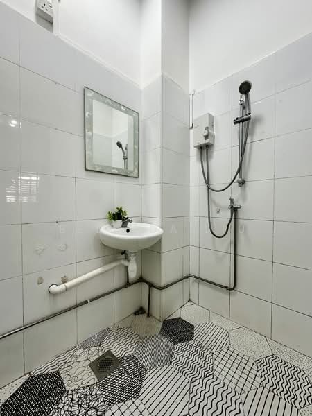 People's Park Complex, 1 Park Road, Room Rental, 80 sqft, Apartment For Rent, by Belinda Liu, 23916605 - PropertyGuru.com.sg