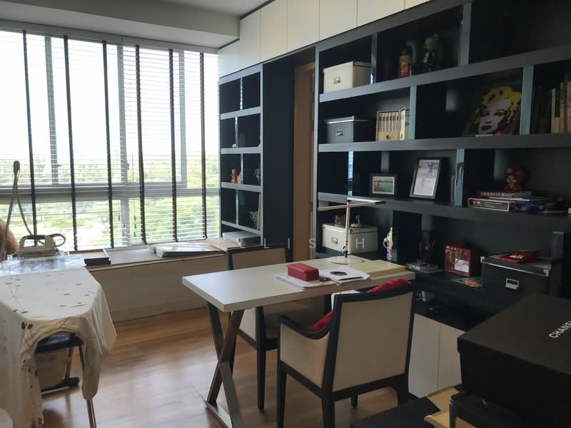 AALTO, 191 Meyer Road, 5 Bedrooms, 2,443 sqft, Condominium For Rent, by Phyllis Ho, 23917753 - Study ensuite - PropertyGuru.com.sg